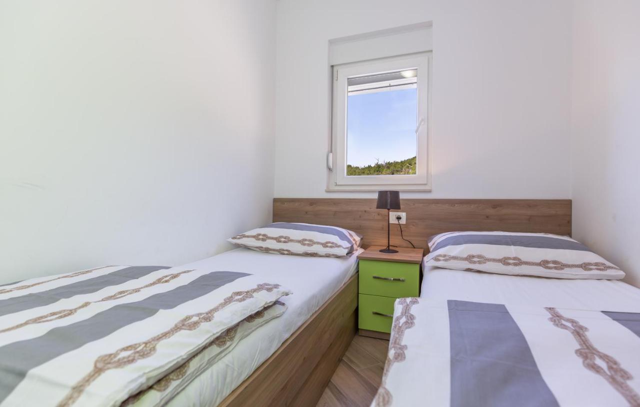 Andela 1 Apartment Makarska Exterior photo